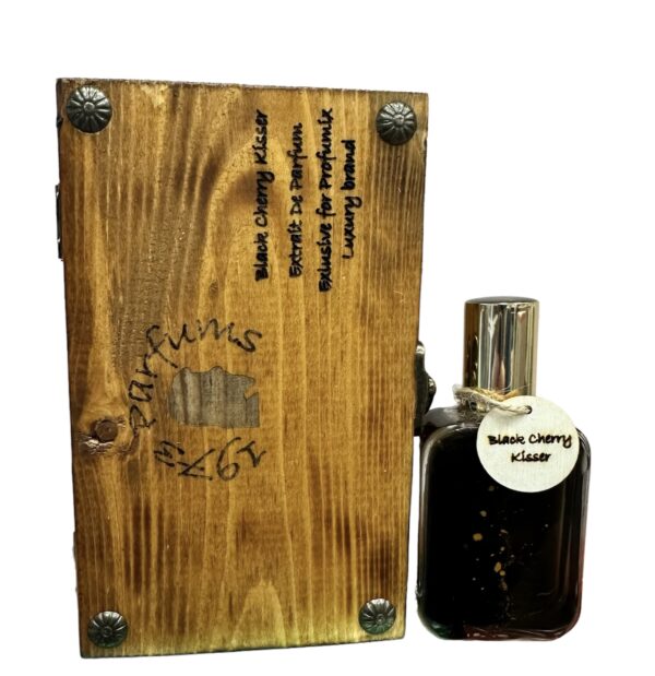 1973 BLACK CHERRY KISSER EXTRAIT DE PARFUM SPRAY 30ML