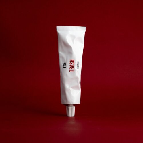 BORN TO STAND OUT TRUSH 50ML HAND CREAM